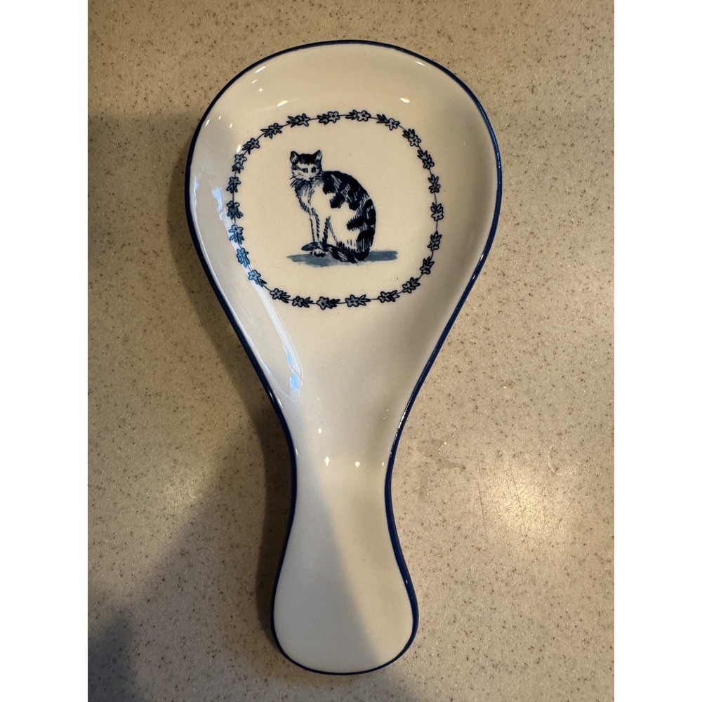 Molly Hatch Ceramic Spoon Rest Floral Cat Theme White/Blue Traditional